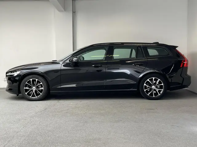 Volvo V60 2.0 B3 Momentum Advantage 2021 Benzine 7