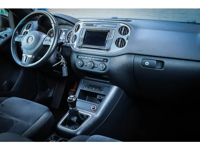 Volkswagen Tiguan 1.4 TSI R-Line Edition 2016 Benzine 8