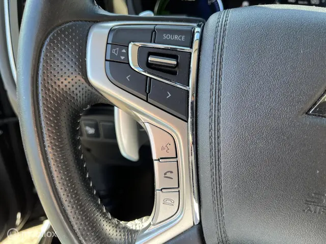 Mitsubishi Outlander 2.4 PHEV Pure + 2020 Hybride Benzine 14