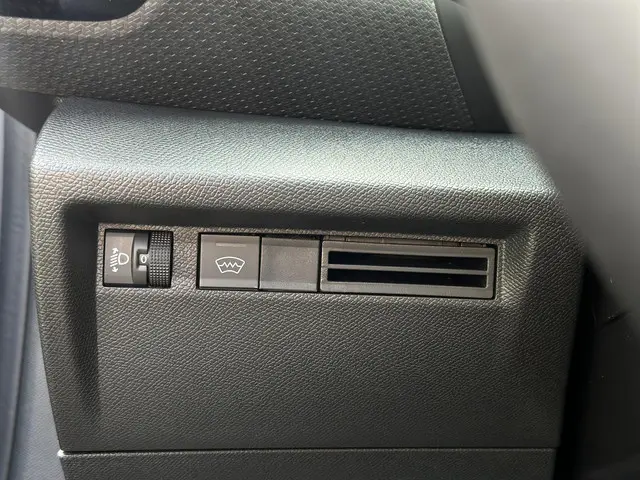 Citroën ë-C4 Business 54 kWh 2025 Elektrisch 28