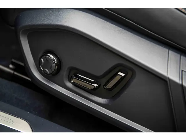 Lynk & Co 08 1.5 More 2025 Hybride Benzine 9