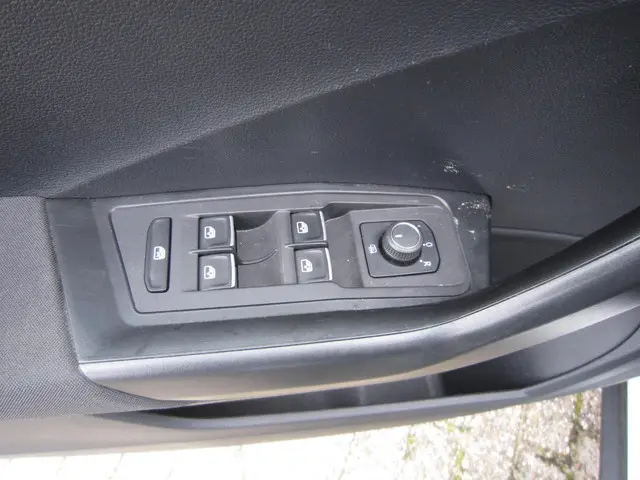 Volkswagen T-Roc 1.0 TSI navi clima 2019 Benzine 10