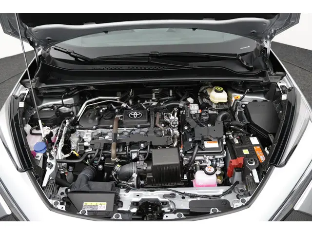 Toyota C-HR 1.8 Hybrid 140 Active 2025 Hybride Benzine 29