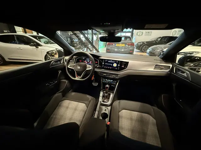 Volkswagen Polo 2.0 TSI GTI 2024 Benzine 5