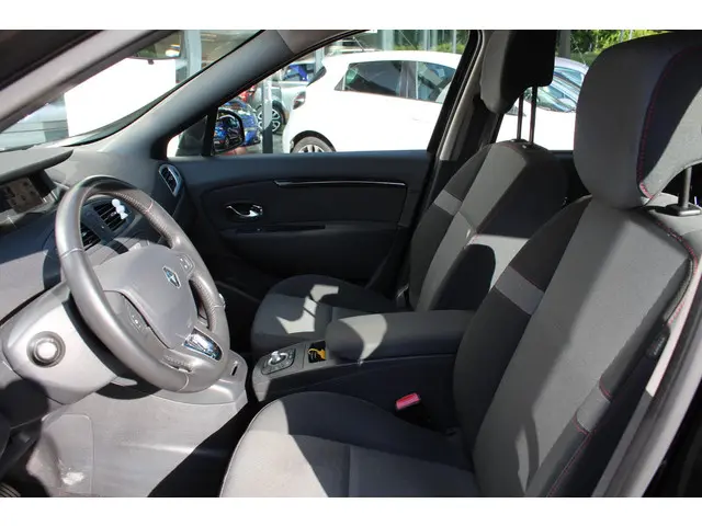 Renault Scénic 1.2 TCe Limited 2014 Benzine 12
