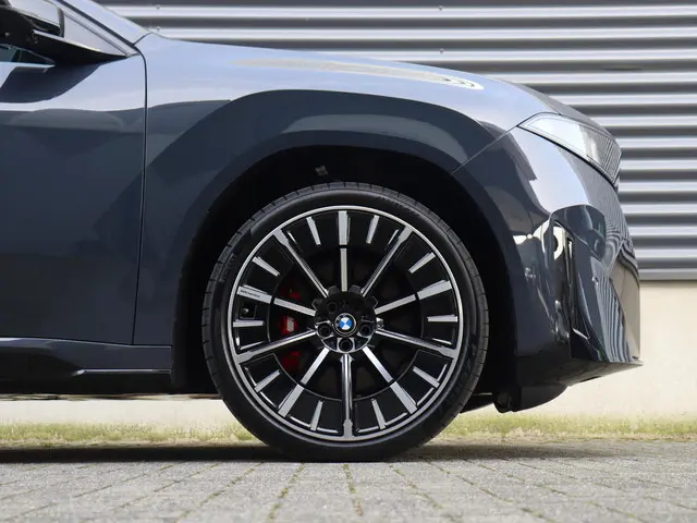 BMW iX3 50 xDrive 2026 Elektrisch 6