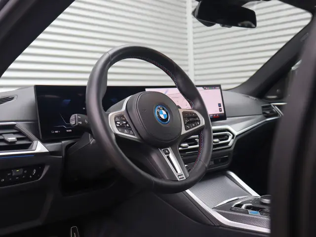 BMW i4 M50 2024 Elektrisch 14
