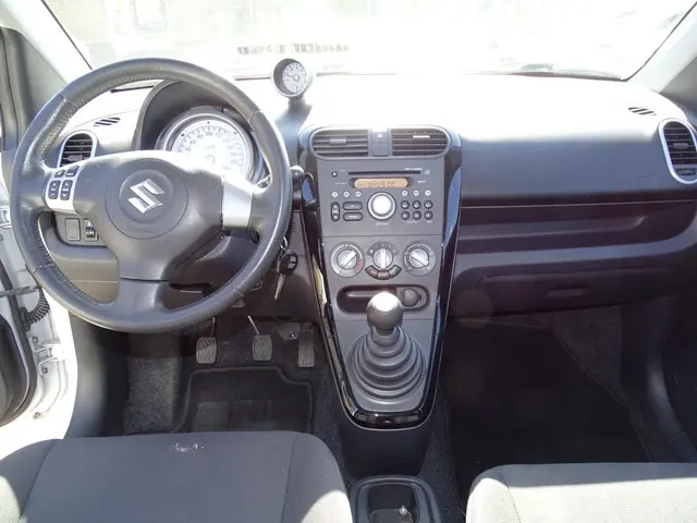 Suzuki Splash 1.0 VVT Comfort EASSS 2015 Benzine 10