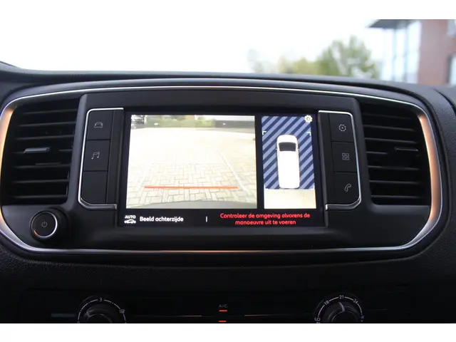 Citroën Jumpy 2.0 BlueHDI L2 2024 Diesel 16