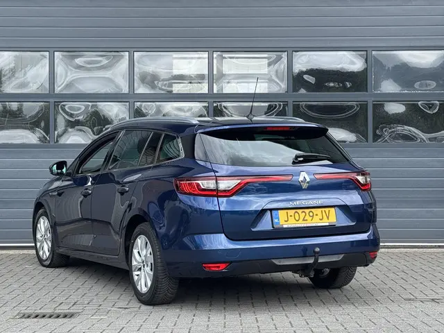 Renault Mégane Estate 1.3 TCE LIMITED 2020 Benzine 17