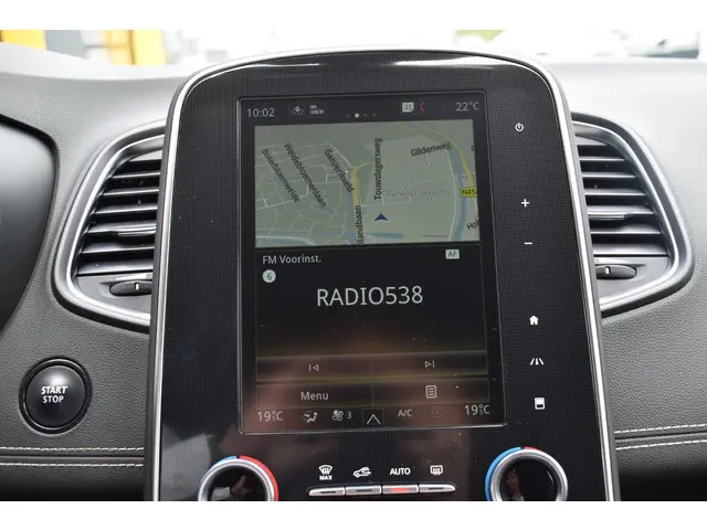 Renault Grand Scénic TCe 140 EDC Bose 2019 Benzine 16