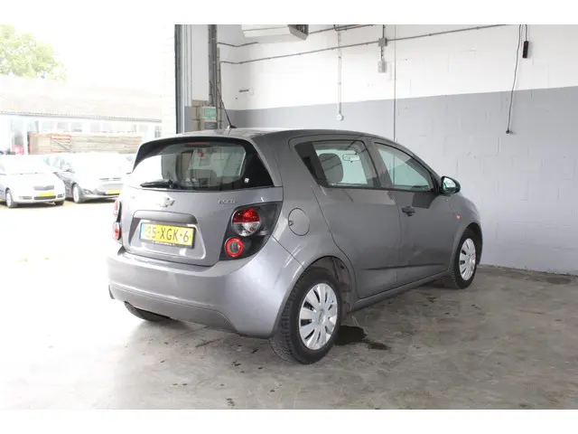 Chevrolet Aveo 1.2 LS 2012 Benzine 7