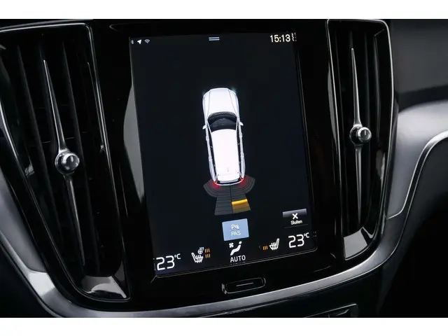 Volvo V60 2.0 B3 Momentum Advantage 2020 Benzine 27