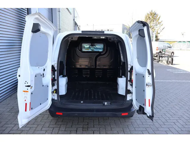 Ford Transit Courier 1.5 TDCI Trend 2019 Diesel 4