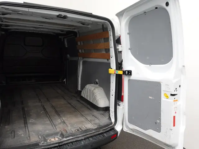 Ford Transit Custom 300 L2H1 Trend 2023 Diesel 41