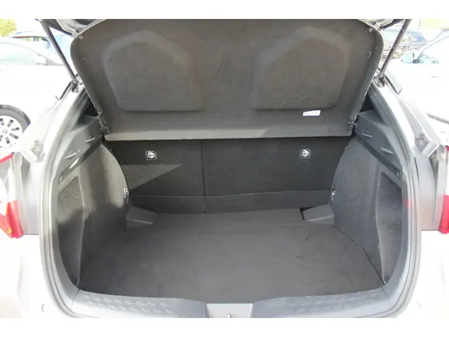 Toyota C-HR 1.8 Hybrid Active 2019 Hybride Benzine 20