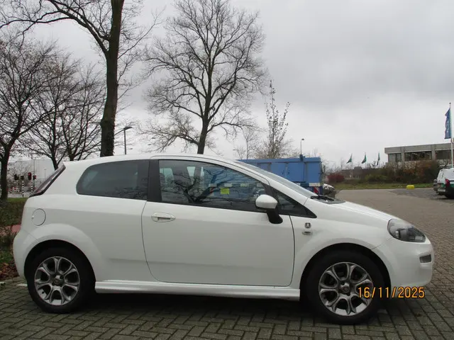Fiat Punto Evo 1.4 Business 2012 Benzine 3