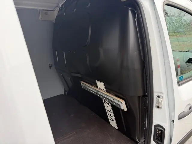 Renault Kangoo 1.5 Blue dCi 95 Comfort 2020 Diesel 10