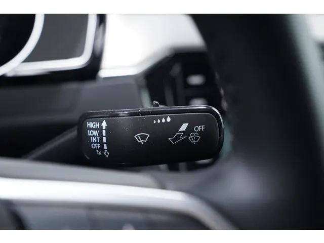 Volkswagen Passat 1.5 TSI Elegance 2020 Benzine 20