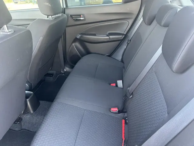 Suzuki Swift 1.2 Stijl Smart Hybrid 2021 Benzine 21