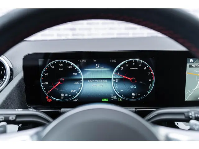 Mercedes-Benz GLA 250 e AMG Line 2021 Hybride Benzine 31