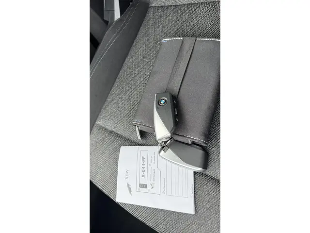 BMW iX1 xDrive30 Launch Edition 67 kWh 2023 Elektrisch 25