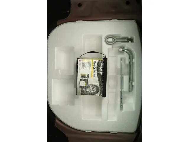 Suzuki Ignis 1.2 Smart Hybrid Style 2022 Benzine 34