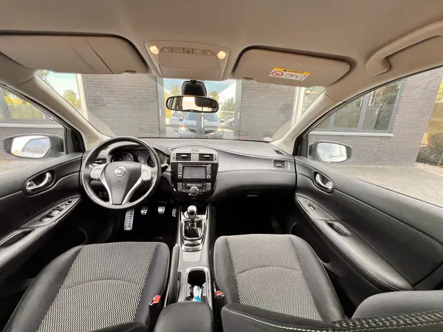 Nissan Pulsar 1.2 DIG-T Business Edition 2015 Benzine 10