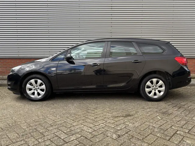 Opel Astra Sports Tourer 1.4 Turbo Business + 2016 Benzine 3