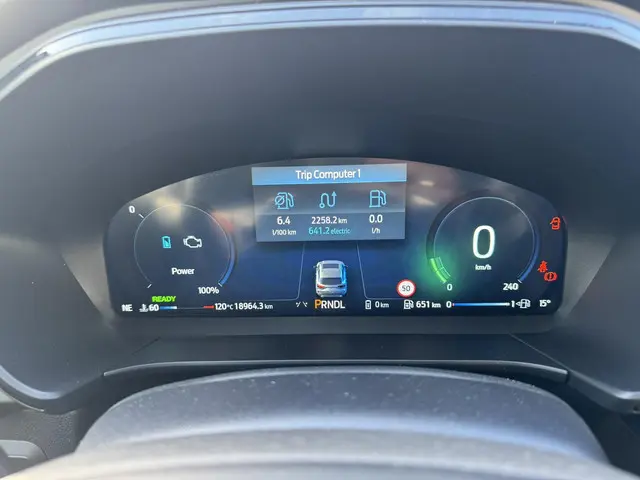 Ford Kuga 2.5 PHEV ST-Line X 2025 Hybride Benzine 14