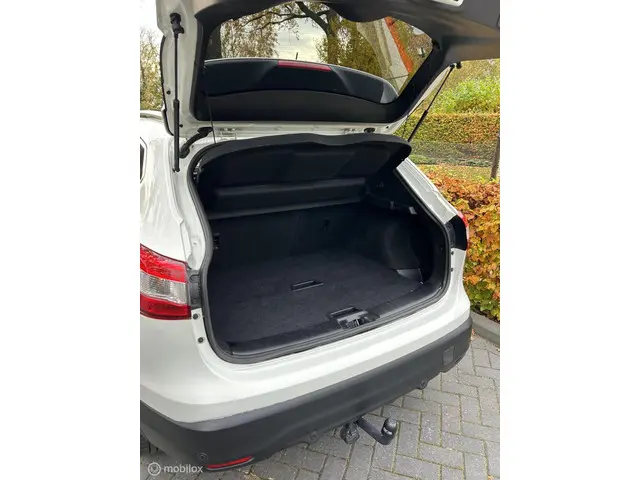 Nissan QASHQAI 1.2 Tekna 17" 2017 Benzine 5