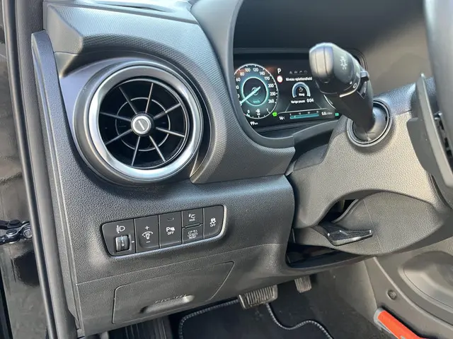 Hyundai Kona 1.6 GDI HEV Fashion 2021 Hybride Benzine 58