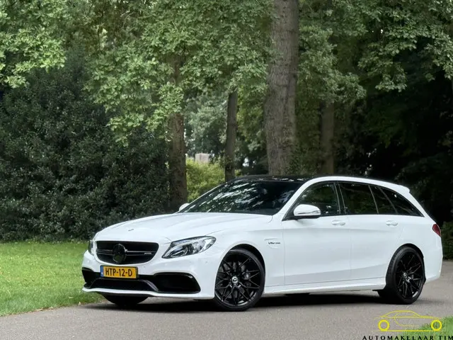 Mercedes-Benz C-Klasse Estate AMG 63 2016 Benzine 6