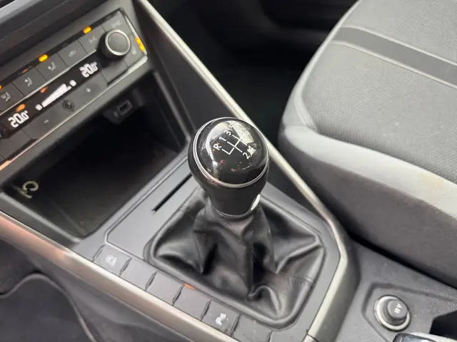 Volkswagen Polo 1.0 TSI Beats 2018 Benzine 19