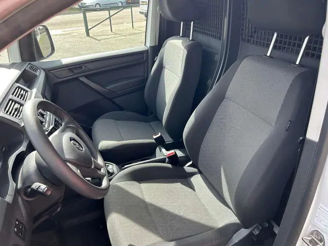 Volkswagen Caddy 2.0 TDI L1H1 BMT Trendline 2020 Diesel 11