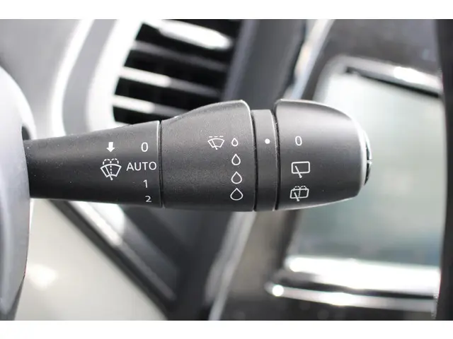 Renault Captur 1.3 TCe Initiale Paris 2019 Benzine 23