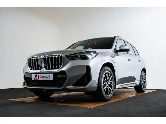 BMW X1 xDrive25e 2025 Hybride Benzine 12
