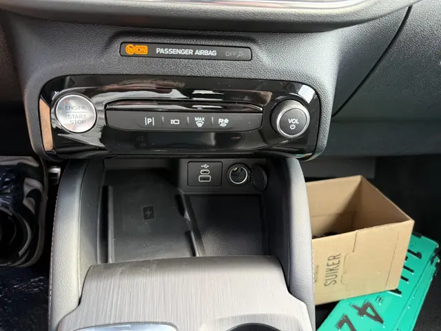 Ford Kuga 2.5 PHEV Active X 2025 Hybride Benzine 18