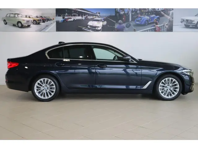 BMW 5 Serie Sedan 2019 Benzine 4