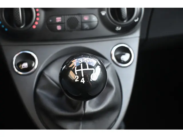 Fiat 500 0.9 TwinAir Turbo Lounge 2017 Benzine 13