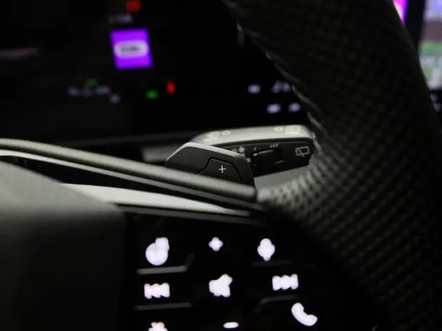 Audi Q6 e-tron S edition 286 PK 2026 Elektrisch 23