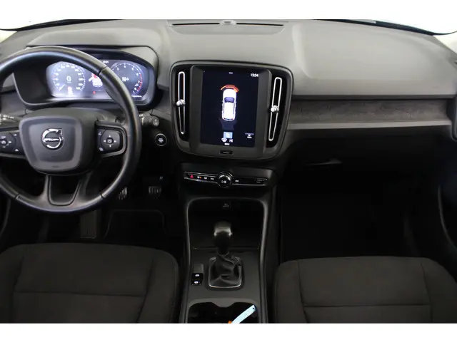 Volvo XC40 1.5 T2 Momentum Core 2021 Benzine 4