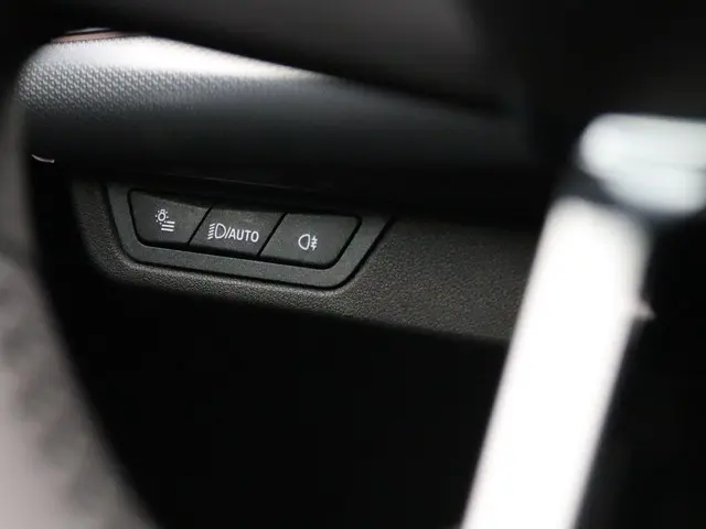 BMW iX1 eDrive20 2025 Elektrisch 16