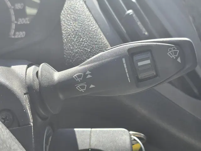 Ford Transit Courier 1.5 TDCI Limited 2020 Diesel 17