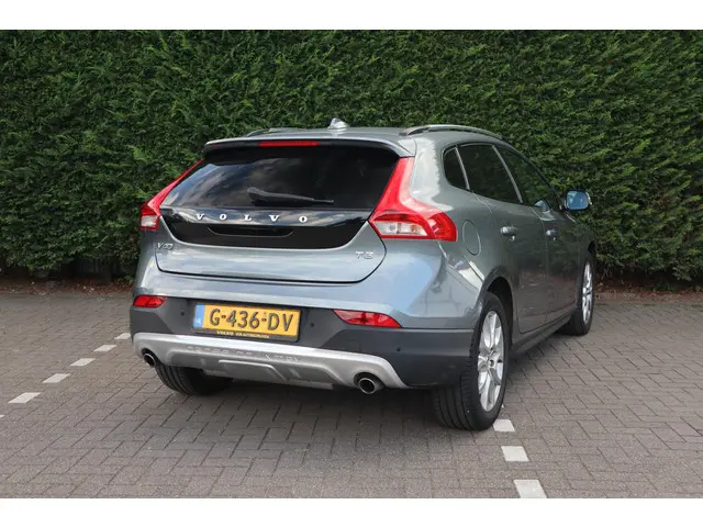 Volvo V40 Cross Country 1.5 T3 Polar+ Luxury 2019 Benzine 3