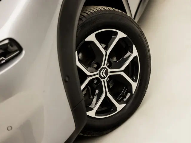 Citroën C3 Aircross 1.2 PureTech Max 2023 Benzine 31