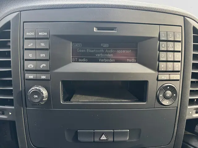 Mercedes-Benz Vito 111 CDI Functional- 2015 Diesel 8