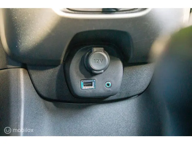 Peugeot 108 1.0 e-VTi Active 2018 Benzine 27