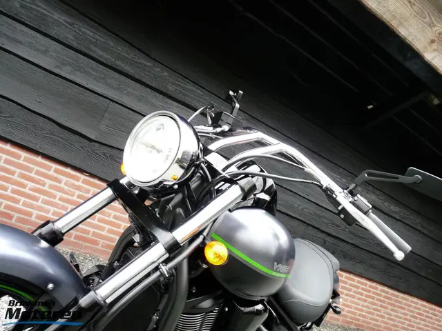 Kawasaki VN 900 Custom 2013 Benzine 20