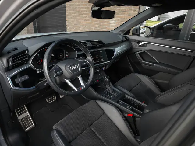 Audi Q3 Sportback 35 TFSI S Edition 2021 Benzine 12